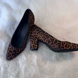Aerosoles Women's Leopard Print Block Heel Shoes Size 7.5